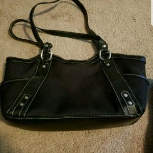Cherokee Black leather purse